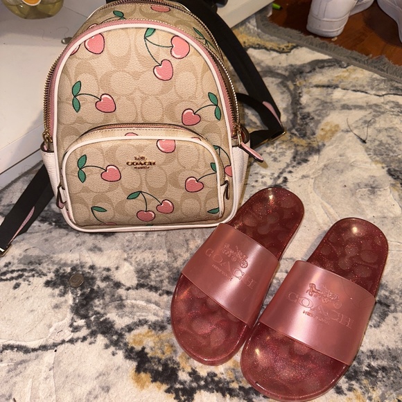 Set - Picture 1 of 3